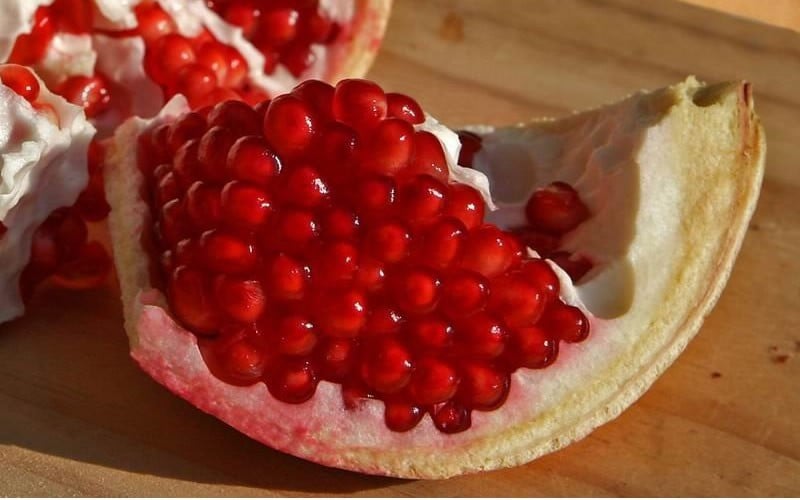  Russian 26 Cold Hardy Pomegranate - 6 Pack Of 1 Gallon Pots